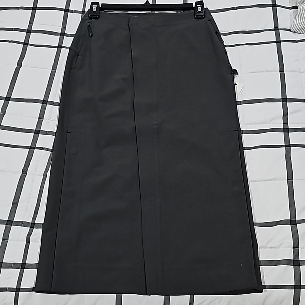 * NWT Lululemon Kosaten Skirt LAB modern Graphite Grey SPRING Size 4